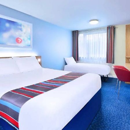 Travelodge London Greenwich High Road Exterior photo